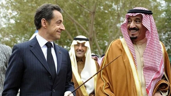 La visite du Nicolas Sarkozy au roi d’Arabie, les internautes réagissent 