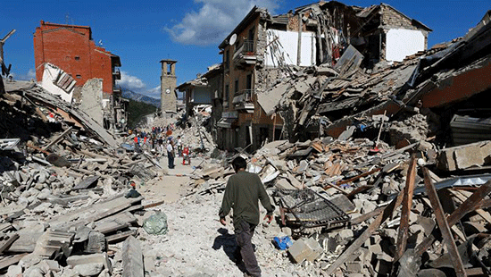 Séisme en Italie: 247 morts, selon un nouveau bilan de la protection civile