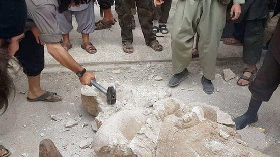 Tell Ajaja, joyau assyrien, vandalisé par «Daech».