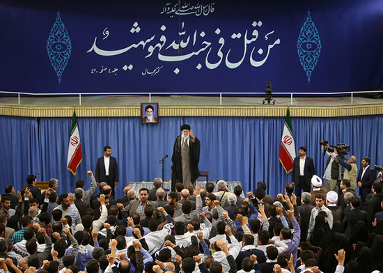 L’imam Khamenei: La famille royale «maudite» saoudienne ne mérite pas de gérer les lieux saints

