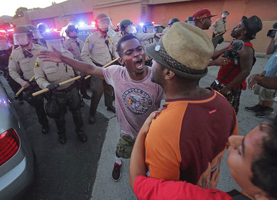 USA: manifestation en Californie après la mort d’un Noir tué par la police