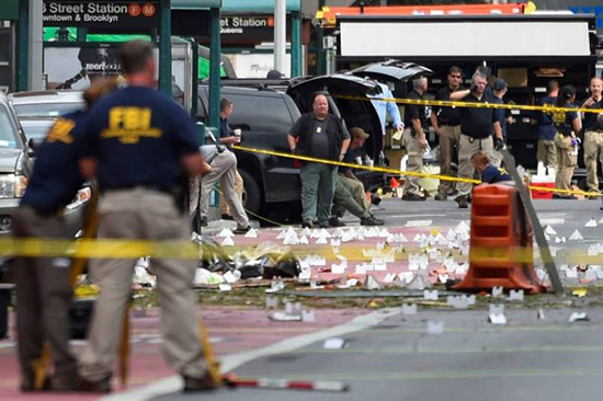 USA: cinq interpellations après l'attaque à New York.