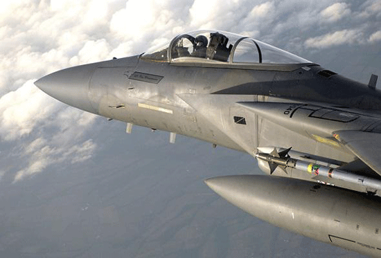 Les Etats-Unis inventent des problèmes dans le ciel au-dessus de la Syrie, selon la Défense russe