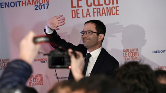 Primaire PS: Hamon en tête, avantage face à Valls
