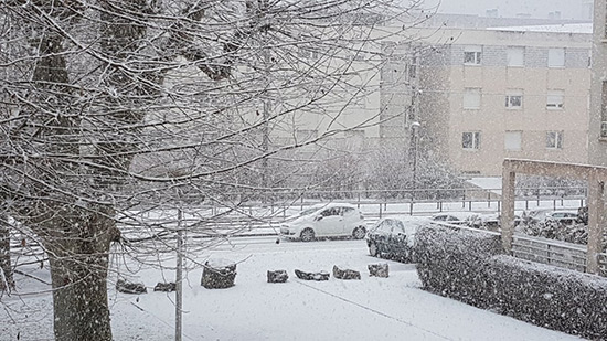 L’Europe sous la neige, des milliers de foyers sans courant en France.