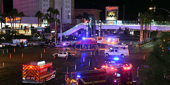 Las Vegas: au moins 50 morts, la fusillade la plus meurtrière de l'histoire US.