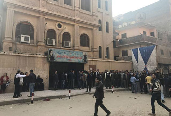 Attaque contre une église copte en Egypte : 10 victimes, l’assaillant abattu 