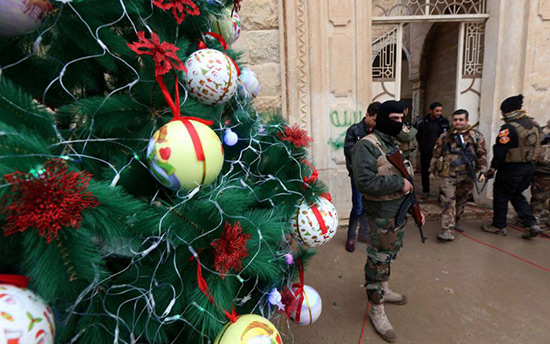 A Mossoul, première messe de Noël après trois années de règne takfiriste
