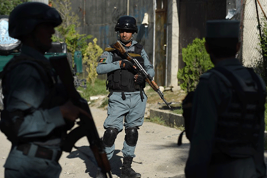 Afghanistan: huit policiers tués par l'un des leurs, passé aux talibans