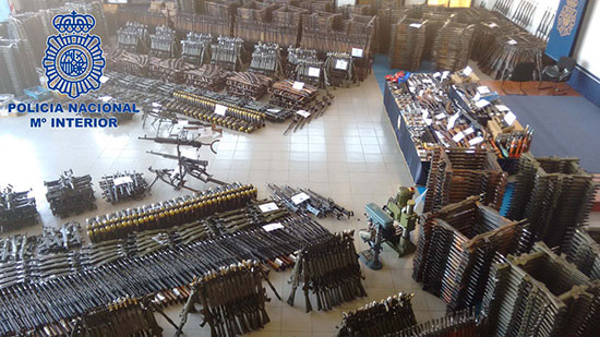 Plus de 10 000 armes destinées à des terroristes saisies par Europol en Espagne