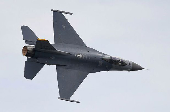 Les États-Unis approuvent la vente de 19 avions de combat à Bahreïn