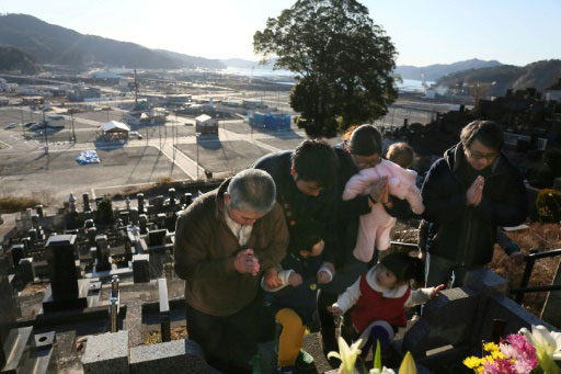 Tsunami: six ans après, le Japon se recueille