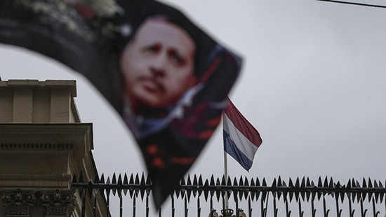 La Turquie suspend ses relations au plus haut niveau avec les Pays-Bas.
