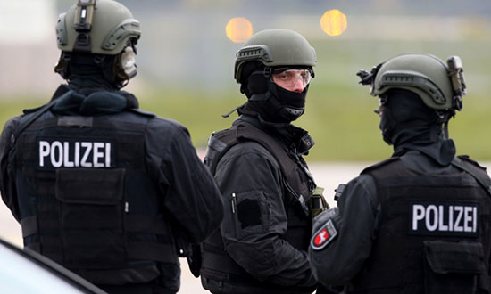 Un soldat allemand qui prétendait être un réfugié syrien, suspecté d'un projet d'attentat