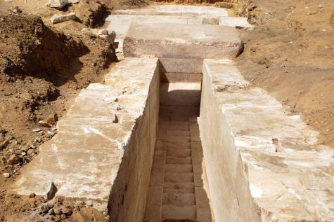 Les restes d'une pyramide vieille de 3.700 ans découverts en Egypte, «en bon état»