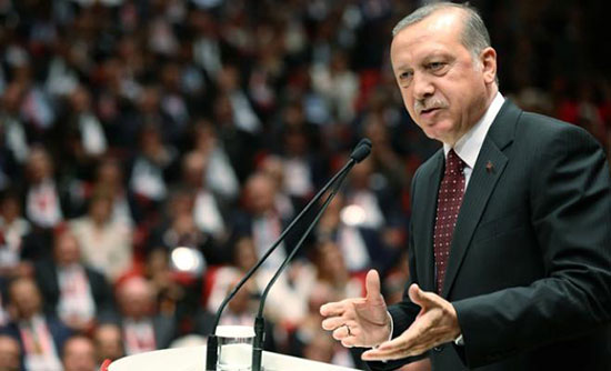Turquie: la veille du référendum, Erdogan tente de convaincre le plus grand nombre d'électeurs