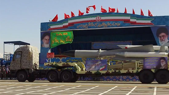 L’Iran dévoile des missiles sol-air et assure défendre «toute la région du Moyen-Orient»

