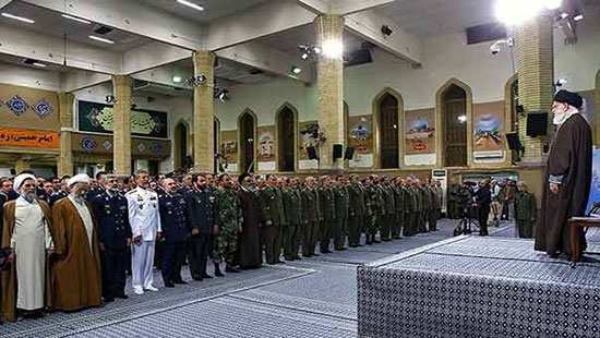 Sayed Khamenei: le peuple iranien sabotera les plans des ennemis visant à influencer les élections

