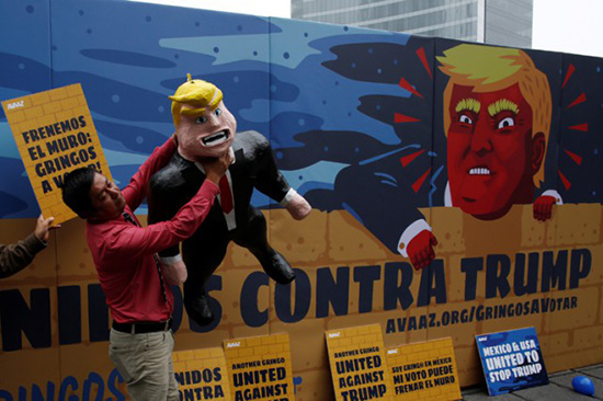 L'administration Trump veut financer son mur, coûte que coûte