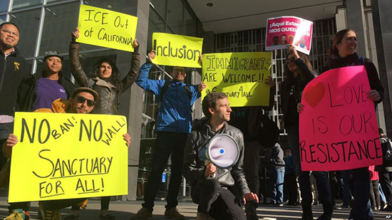 La justice américaine suspend un décret de Trump sur les «villes sanctuaires»