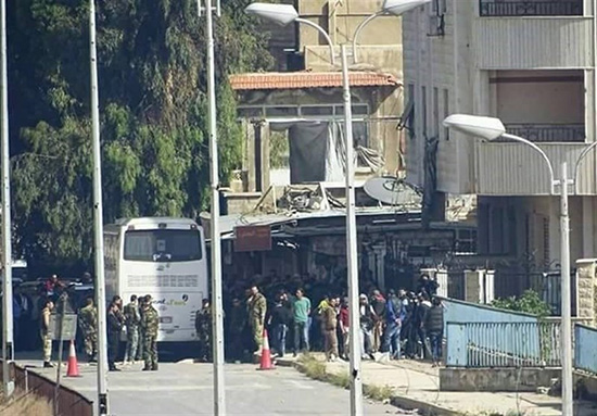 1.500 terroristes évacués d’un quartier de Damas vers Idleb