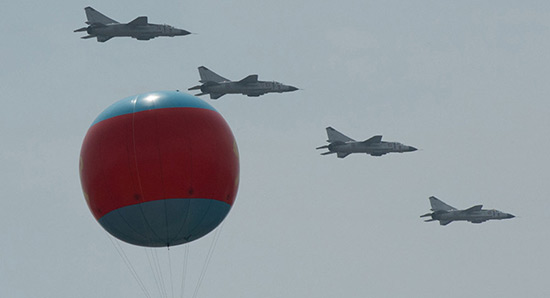 L'aviation nord-coréenne s'entraîne à frapper les porte-avions US.