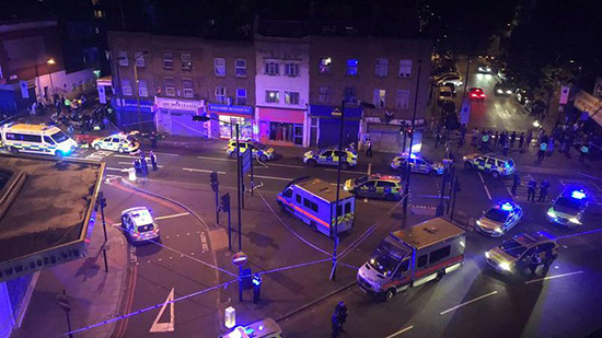 Piétons fauchés près d'une mosquée à Londres: la police évoque une attaque terroriste