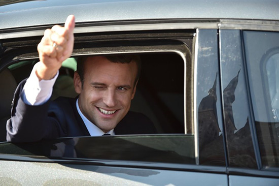 France/législatives: majorité écrasante pour Macron, abstention record
