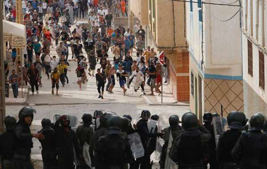 Maroc: nouveaux heurts entre manifestants et forces de l'ordre à al-Hoceima.