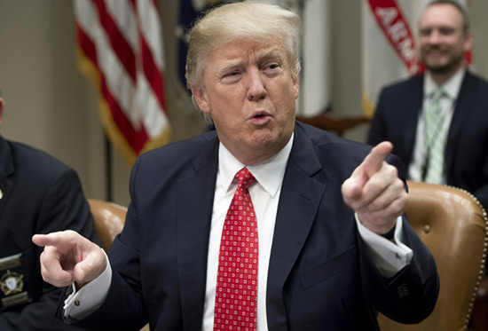 Trump change de cap sur Cuba, marque la rupture avec Obama.
