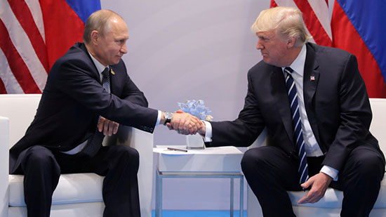 La réunion entre Trump et Poutine a tellement duré que Trump a dû reporter une rencontre prévue