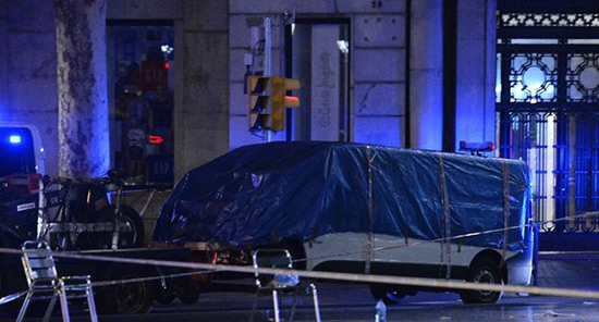 L’auteur présumé de l’attentat de Barcelone pourrait être en France.