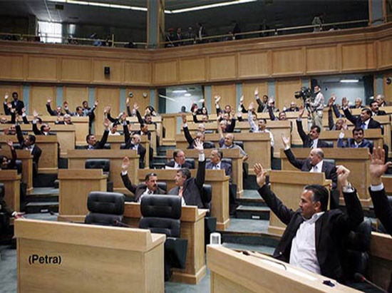Les députés jordaniens exigent la fermeture de l’ambassade israélienne à Amman