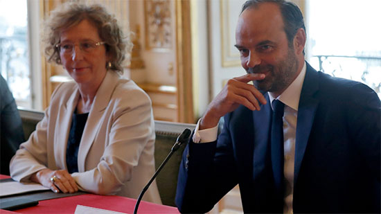 Philippe dévoile les ordonnances sur la réforme du Code du travail, «déception des syndicats»

