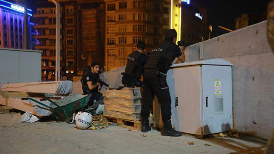Istanbul: un policier tué par un membre présumé de «Daech» dans une attaque au couteau