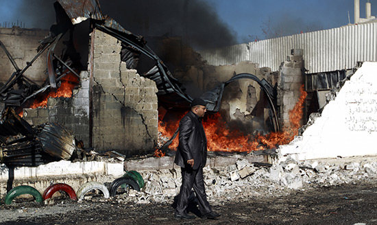 Yémen: la coalition arabe tue 7 civils près de Sanaa
