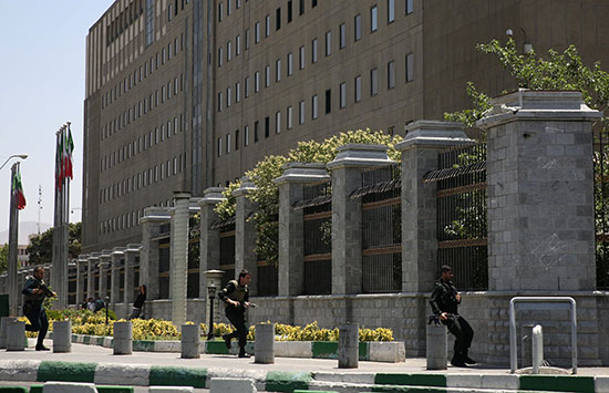 Une cellule terroriste qui planifiait 300 attaques durant Muharram démantelée



