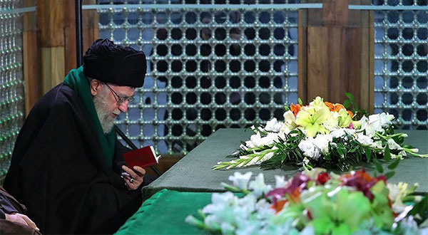 Anniversaire de la victoire de la Révolution islamique: sayed Khamenei se rend au mausolée de l’Imam Khomeiny