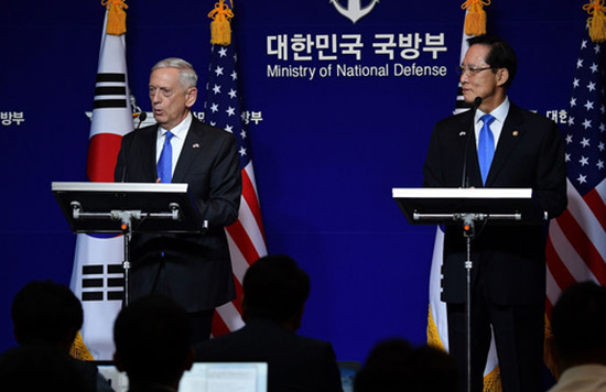 Corée du Nord: Mattis veut maintenir la pression, malgré les JO