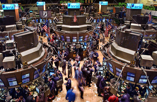 Les bourses américaines plongent et entraînent une dégringolade en Asie et en Europe