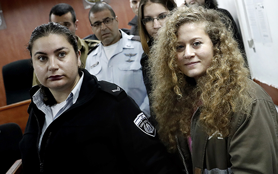 L’activiste palestinienne Ahed Tamimi condamnée à 8 mois de prison