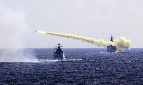 La Chine annonce des manœuvres en mer de Chine du Sud.