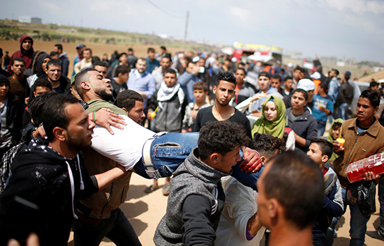 Palestine occupée: Au 1er jour de la marche du retour, une dizaine de martyrs et des centaines de blessés