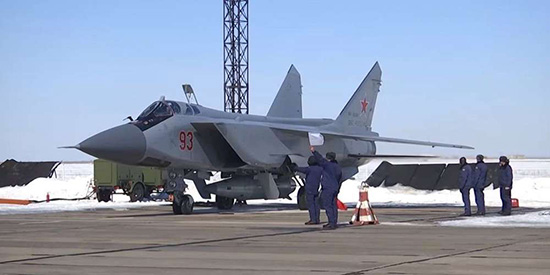 Russie: tir d'essai réussi du nouveau missile hypersonique "Kinjal"