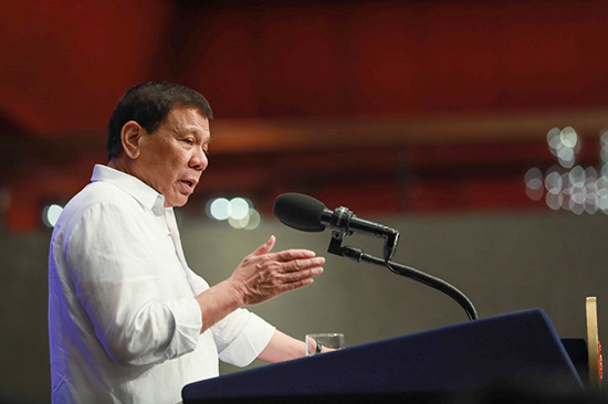 Duterte interdit définitivement aux Philippins d’aller travailler au Koweït