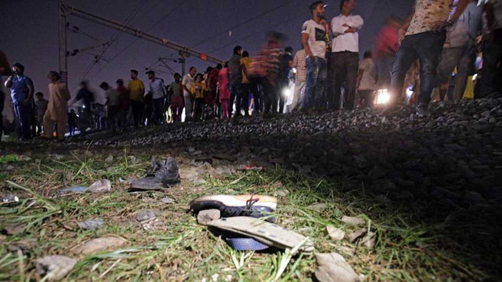 Un train percute une foule en Inde : une soixantaine de morts