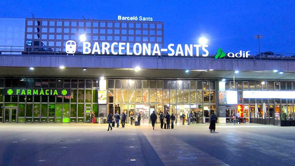 Alerte à la bombe dans une gare à Barcelone, deux trains évacués