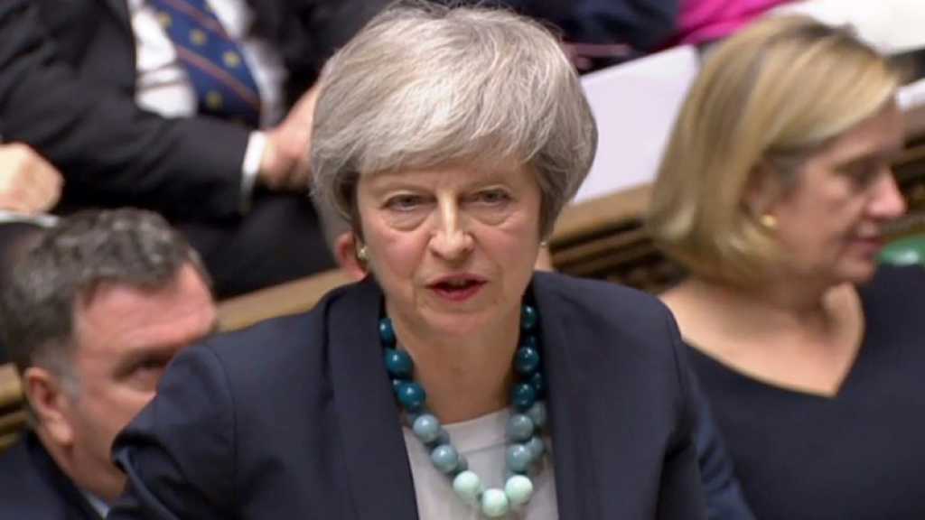 Theresa May survit au vote de défiance sur le Brexit