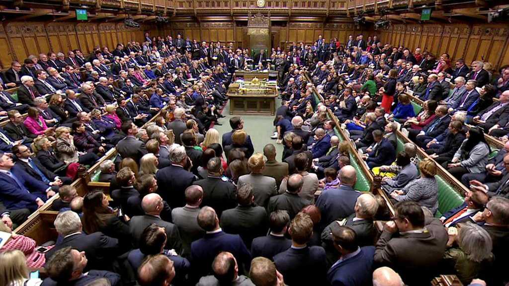 Brexit : les députés britanniques rejettent massivement le plan de sortie
