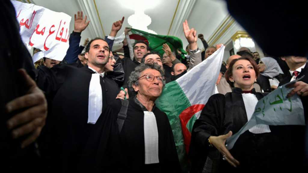 Contestation en Algérie: plusieurs centaines d’avocats manifestent à Alger